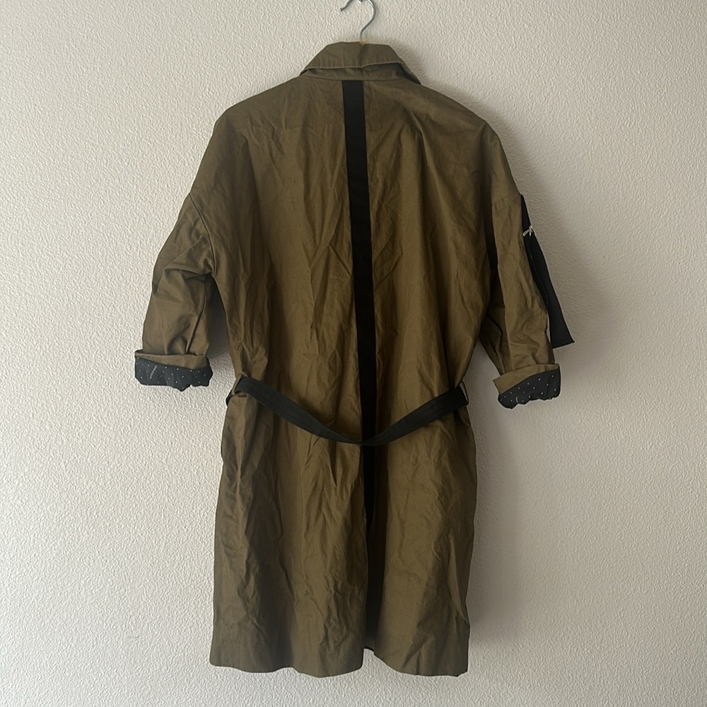 Host Pick belle & bloom Olive Green Trench Coat with Black Accents NWOT - Picture 4 of 5
